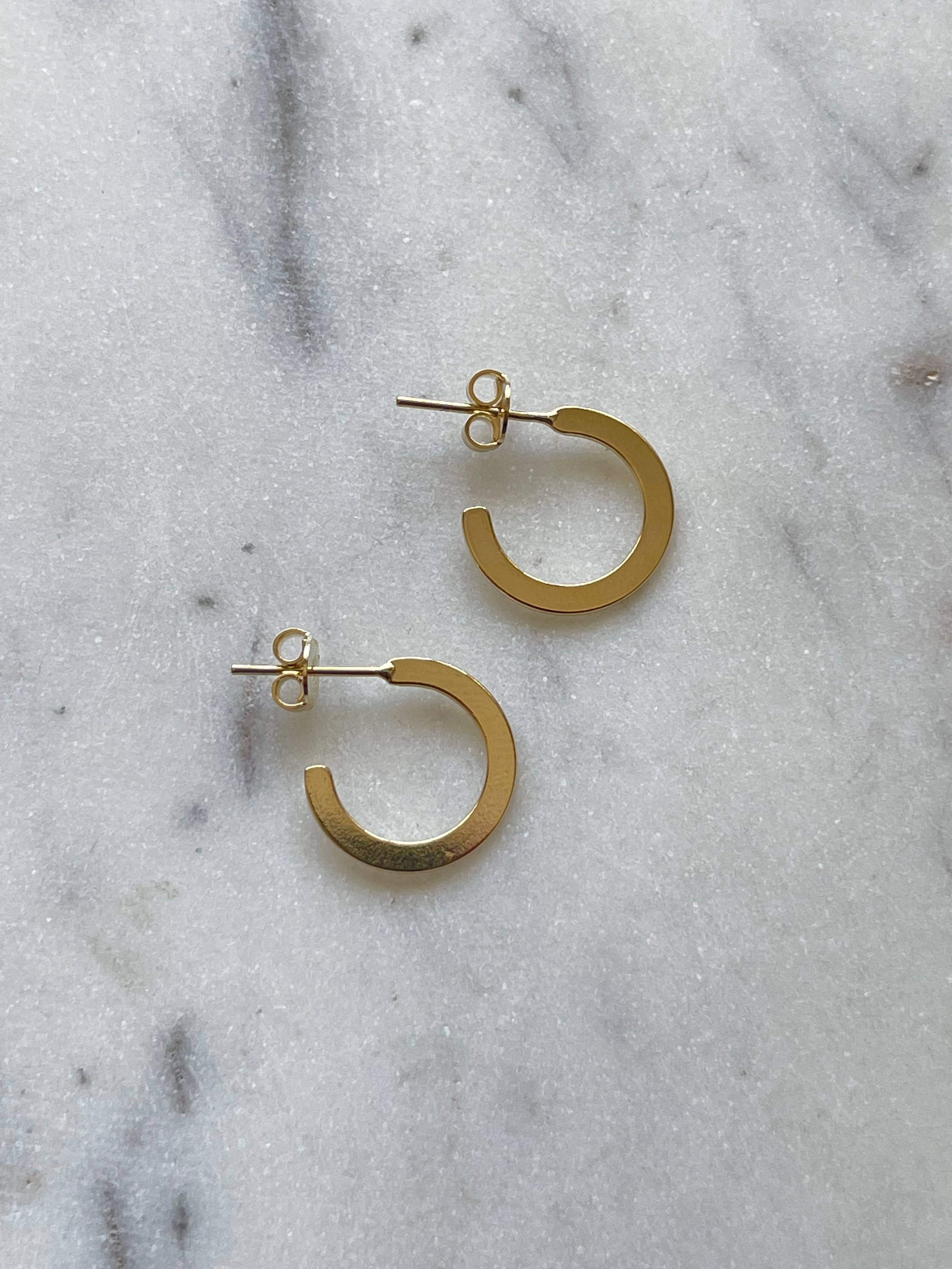 Lind Hoop Earrings