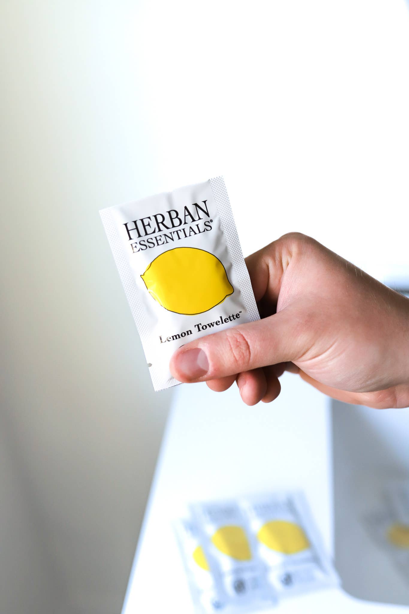 Lemon Towelettes - 7 Individual Essential Oil Wipes