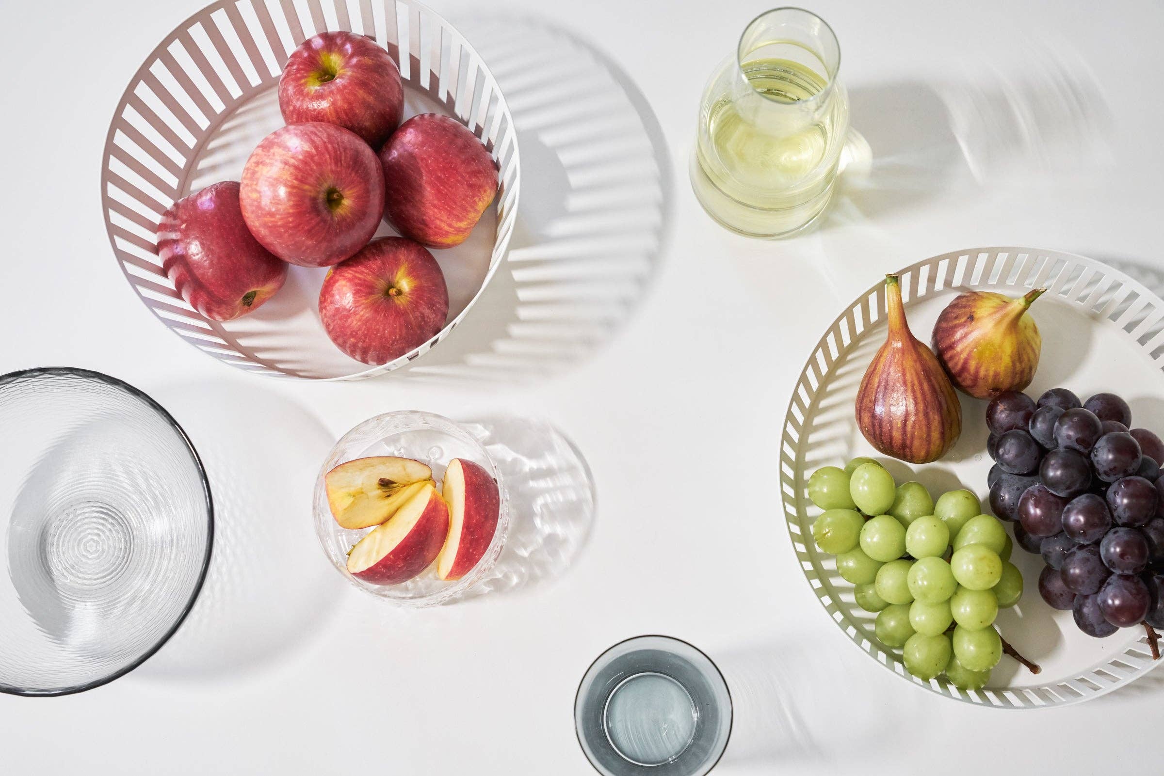 Low White Fruit Basket