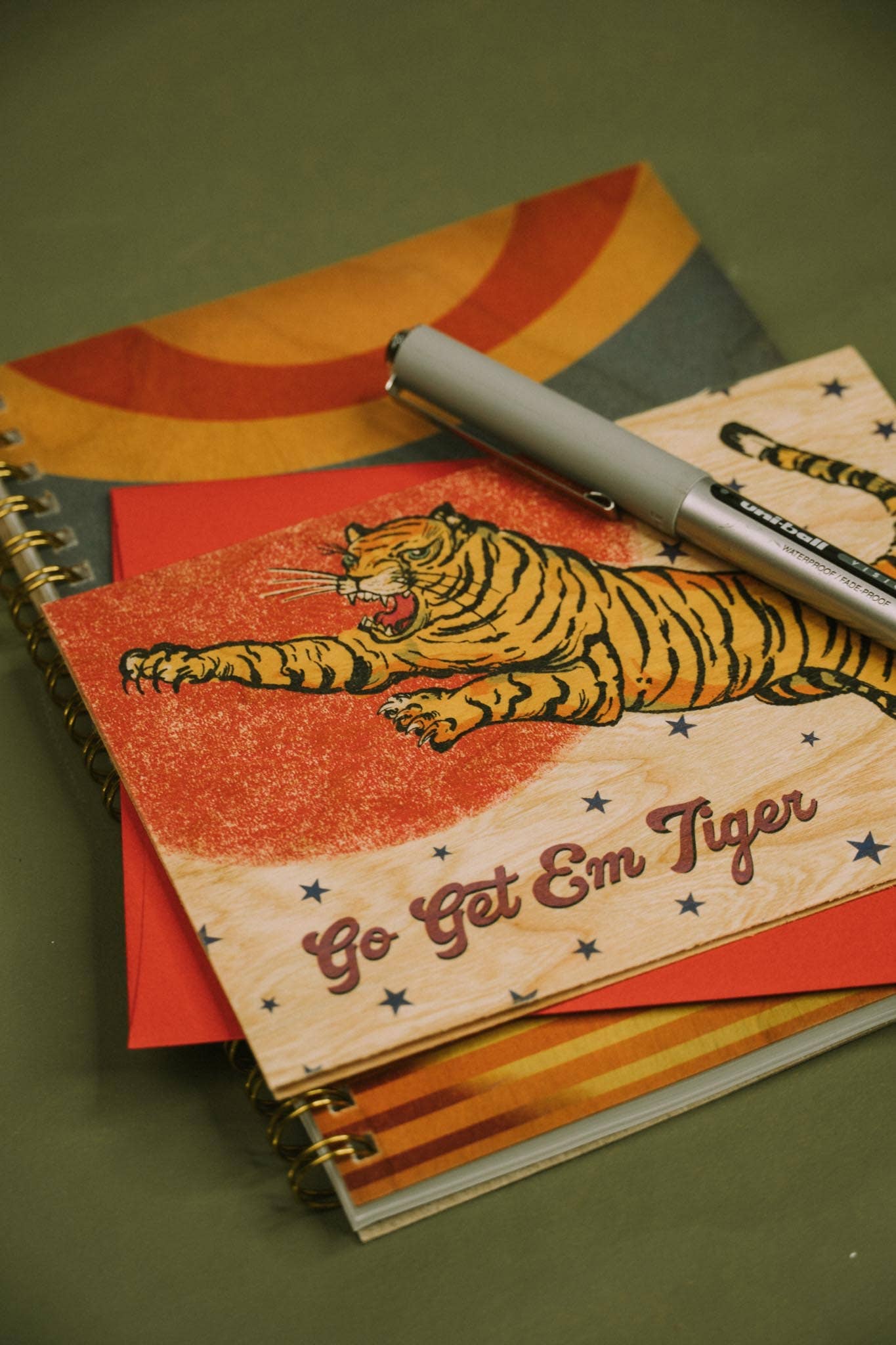 Wood Folding Card Go Getem Tiger