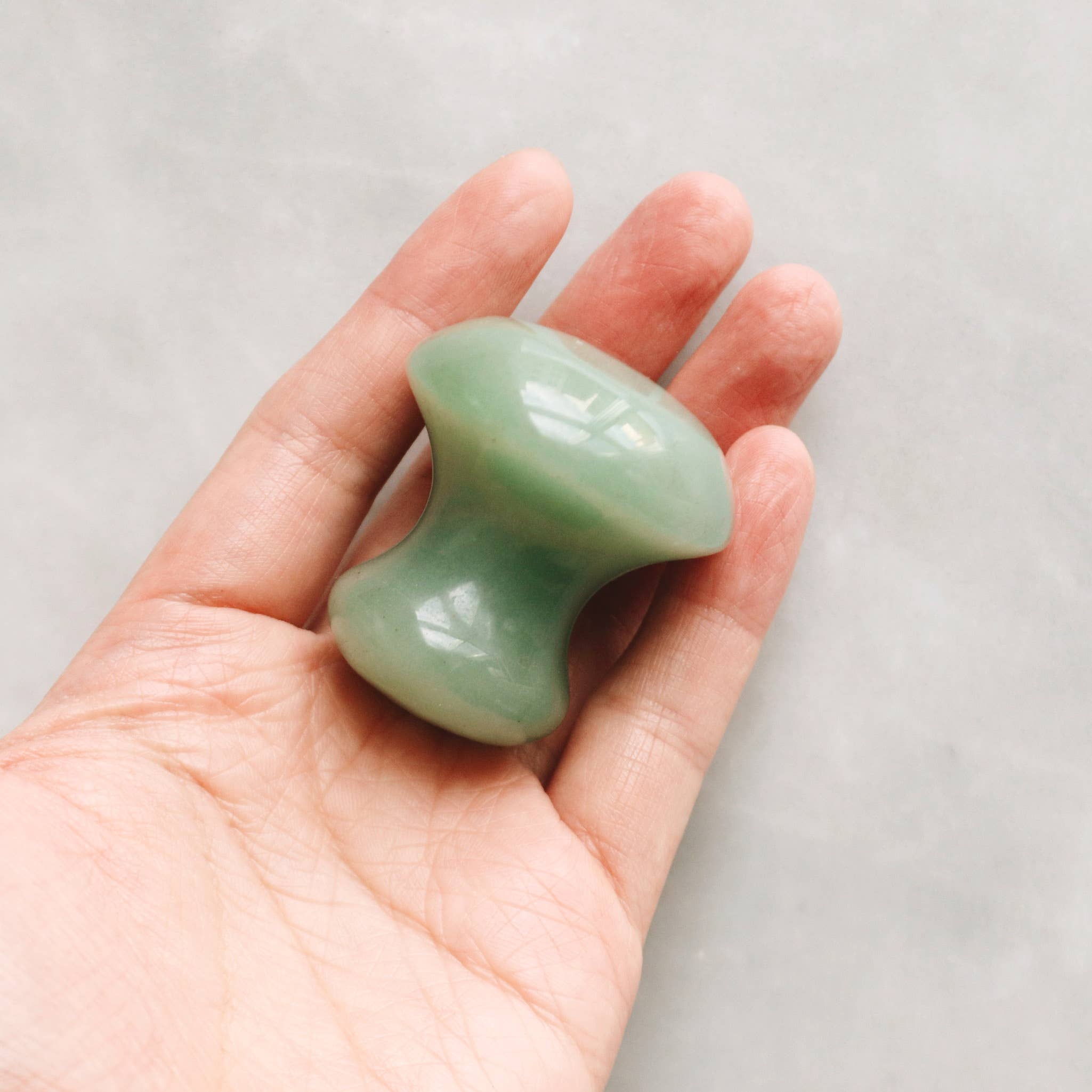 The De-Puffing Jade Eye Massage Tool