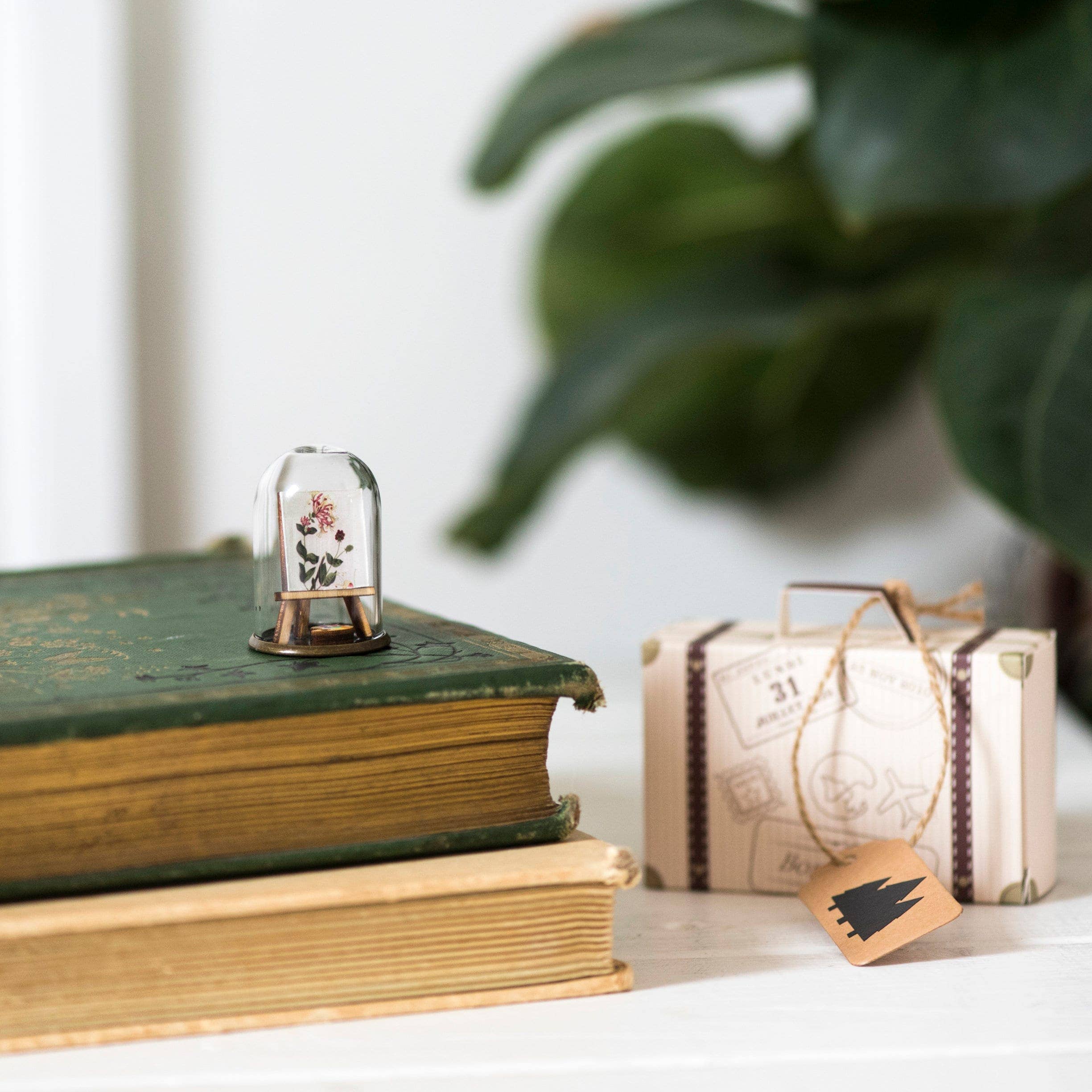 Sweet Pea Print mini sculpture