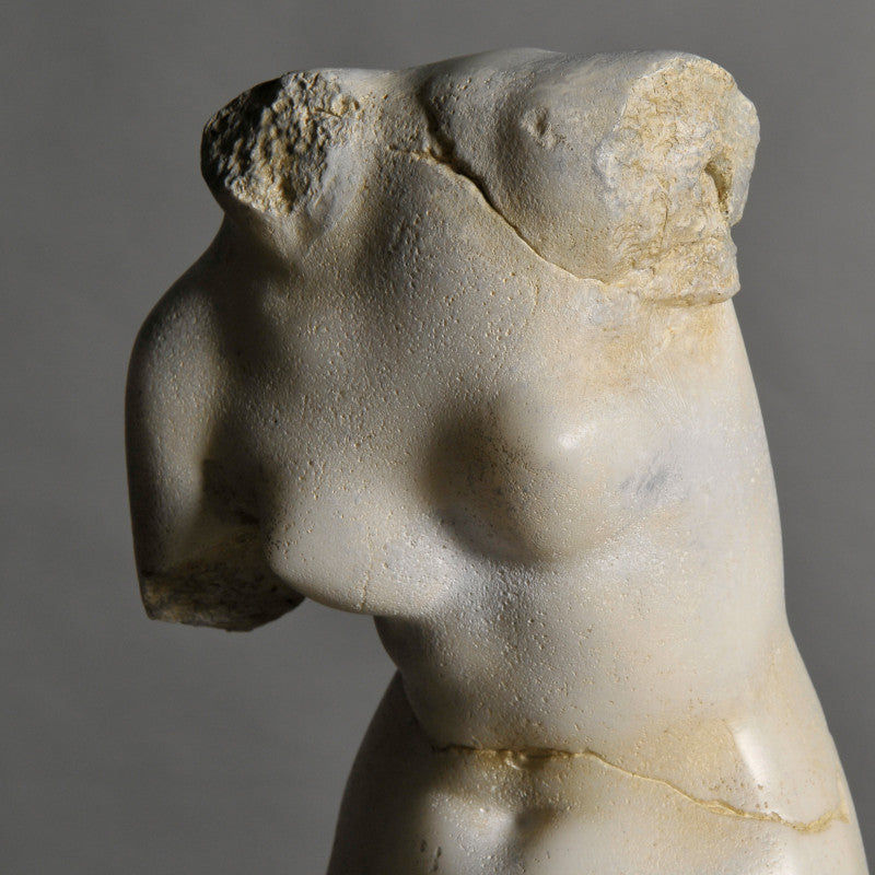 Reproduction Statue of Venus - Goddess of Love & Beauty